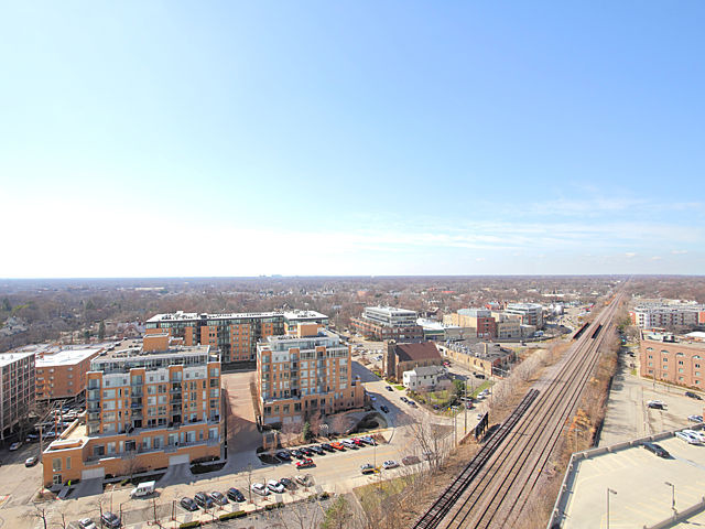 1720 Maple Avenue, Unit 1880 Evanston, IL 60201 - Photo 13 of 15 an aerial view of a city