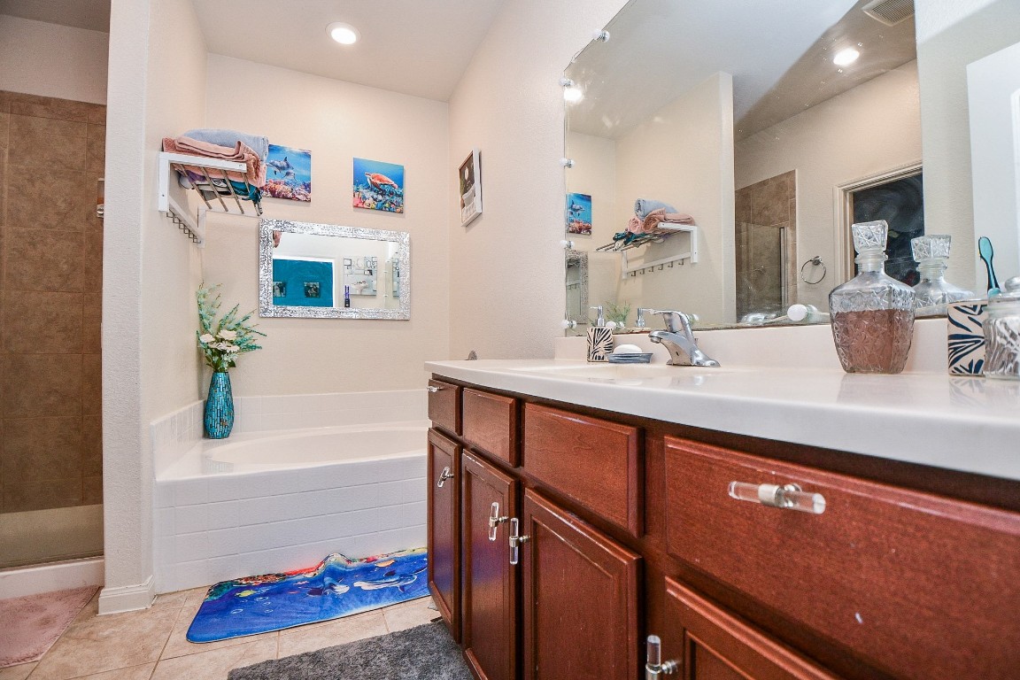 9803 Garnet Grove Drive Rosharon, TX 77583 - Photo 20 of 34