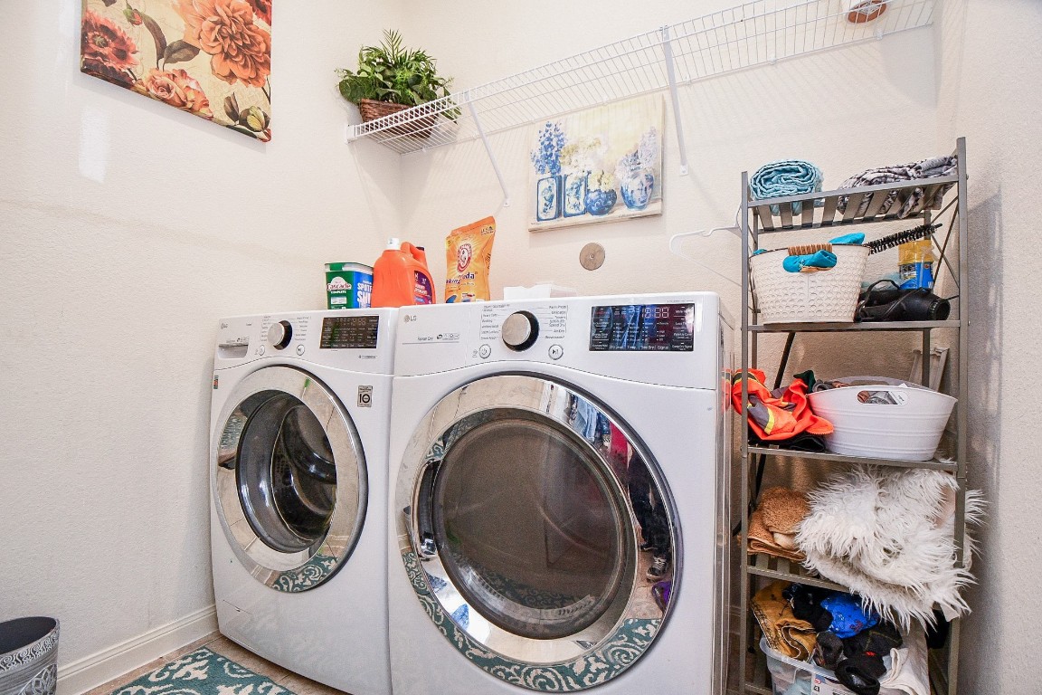 9803 Garnet Grove Drive Rosharon, TX 77583 - Photo 25 of 34