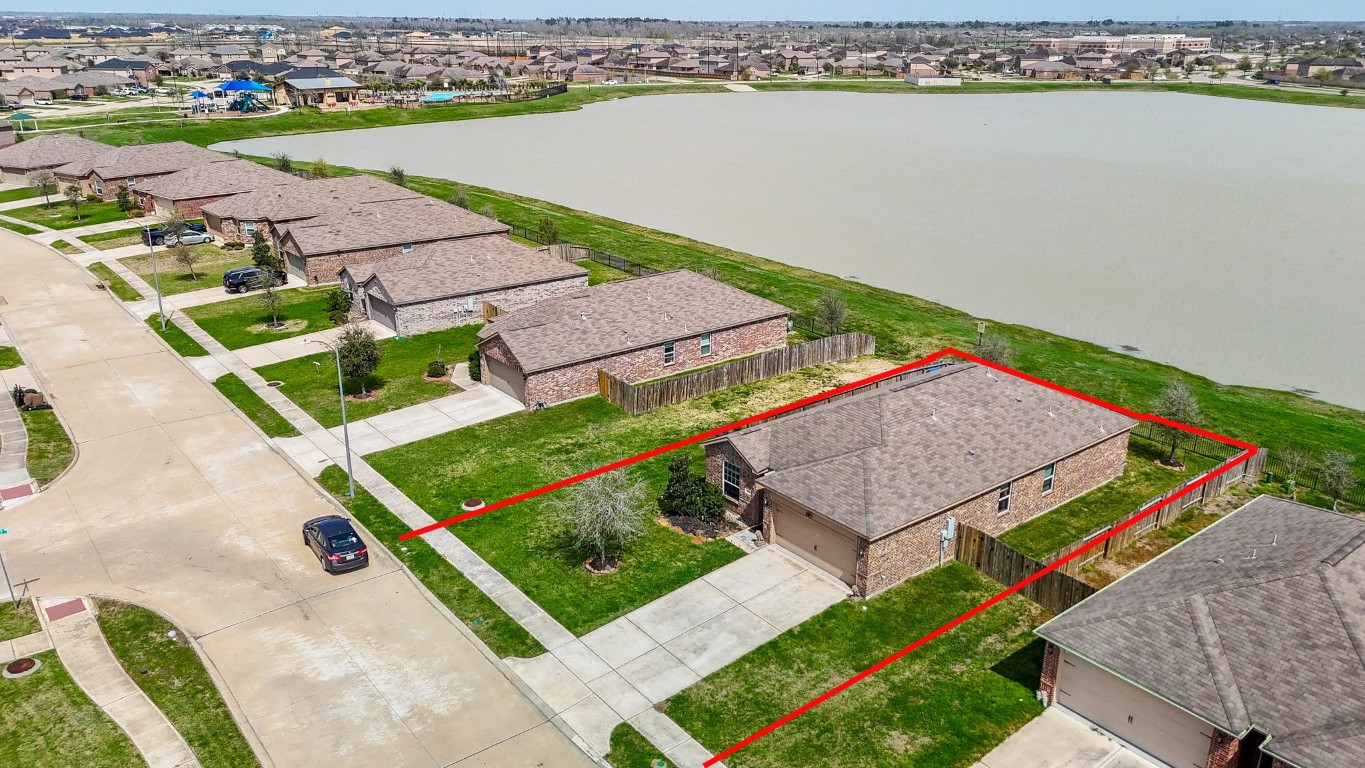 9803 Garnet Grove Drive Rosharon, TX 77583 - Photo 7 of 34