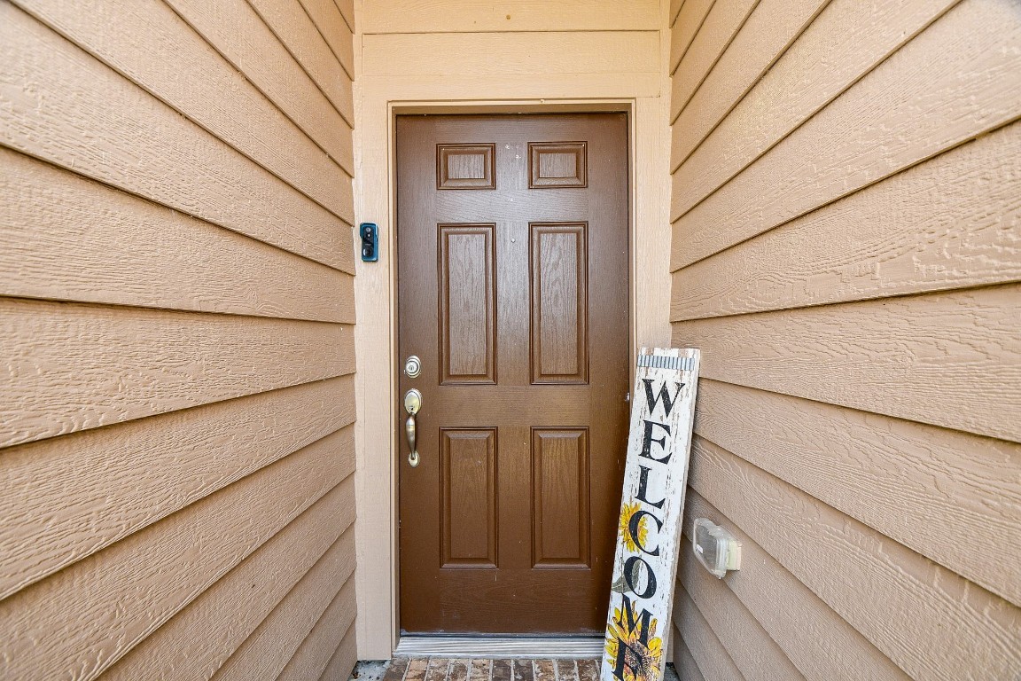 9803 Garnet Grove Drive Rosharon, TX 77583 - Photo 8 of 34