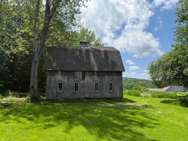 $449,500 | 114 Monument Hill Road, Springfield, VT 05156