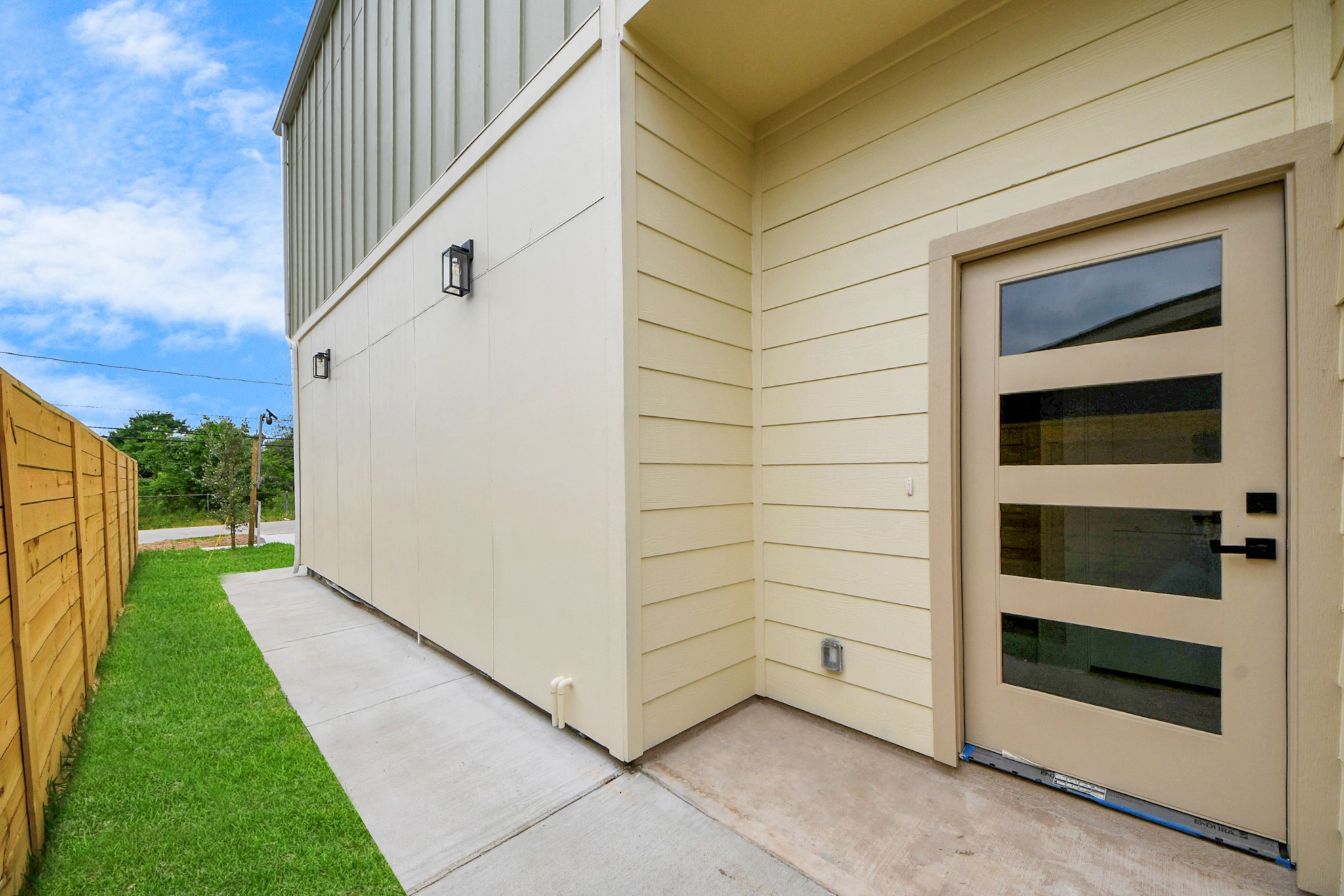 7542 Charlie Street Houston, TX 77088 - Photo 5 of 19