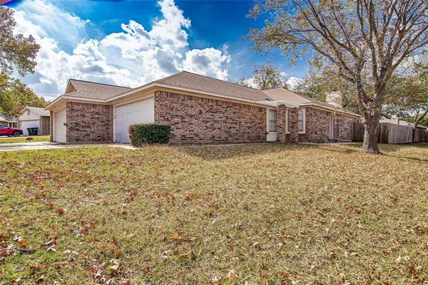 $1,700 | 7650 Colorado Creek Court, Fort Worth, TX 76133