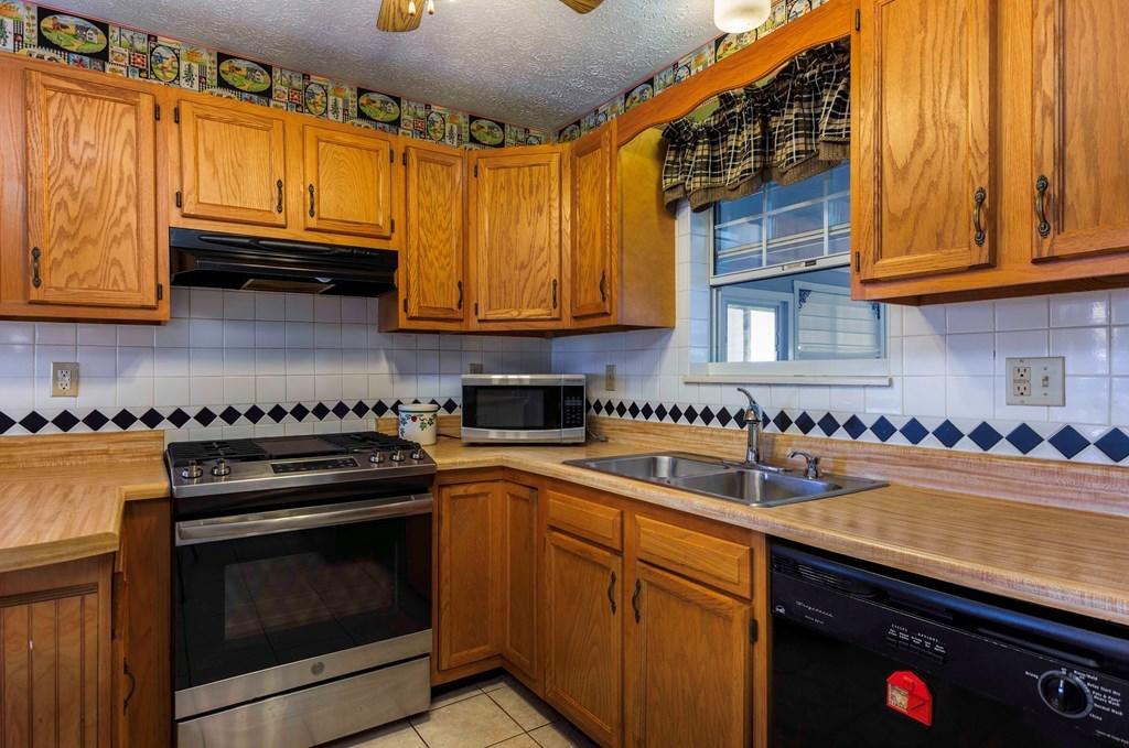 1405 Rigsby Gap Road Pikeville, TN 37367 - Photo 8 of 29 8