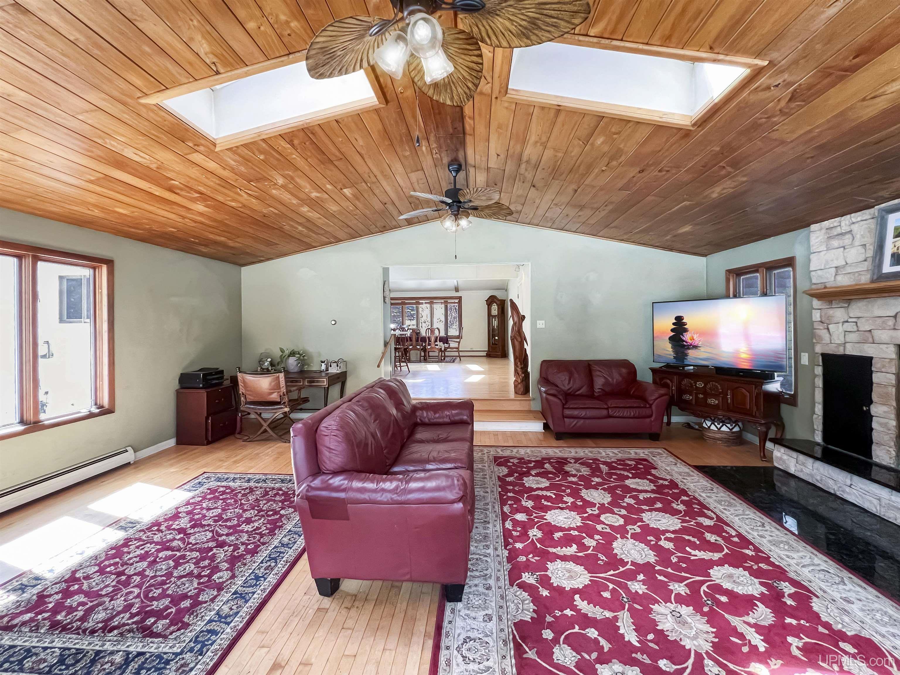 N8340 Island View Road Porterfield, WI 54159 - Photo 14 of 41 Gallery Image 14