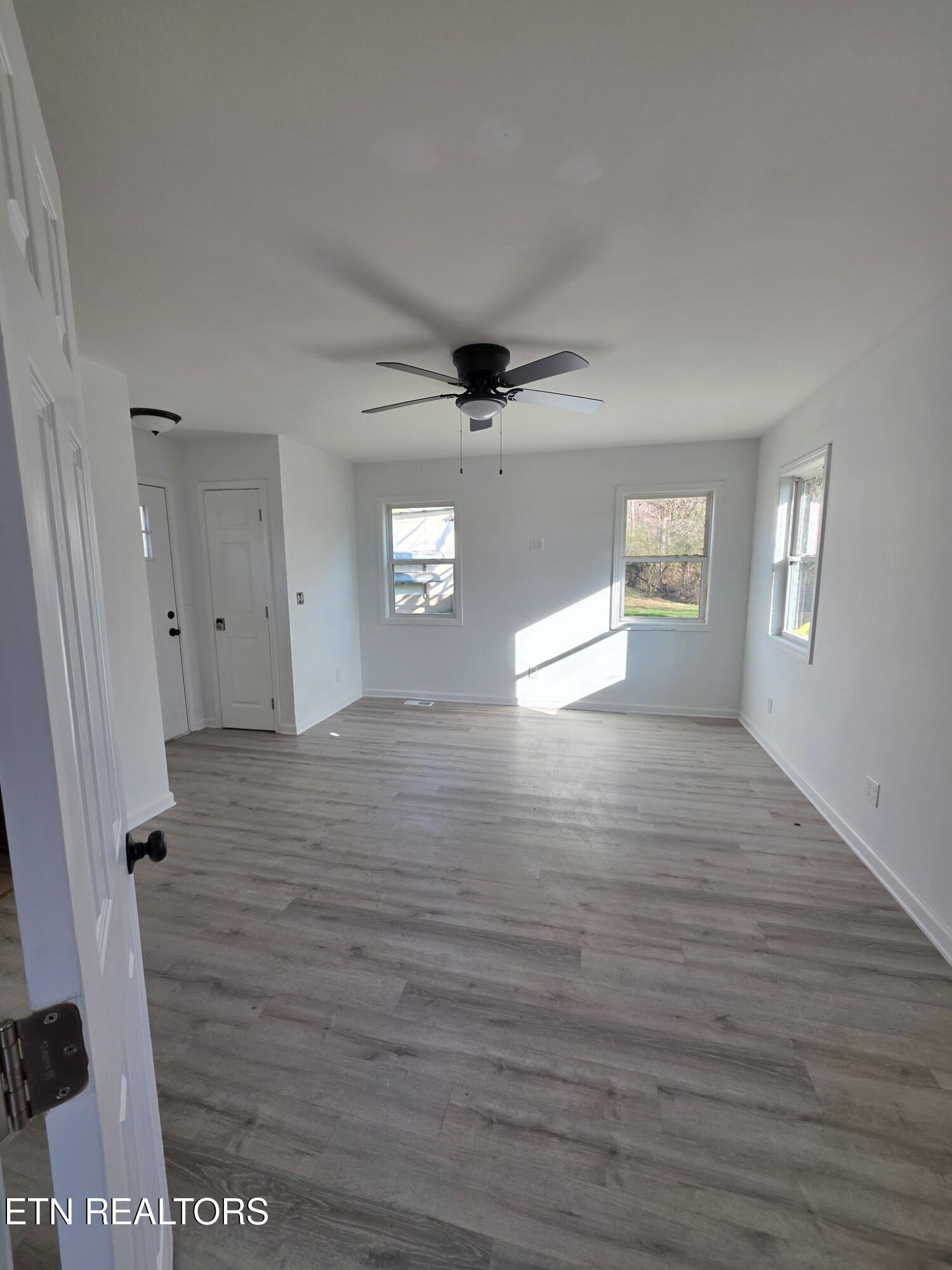 8634 Bud Hawkins Road Corryton, TN 37721 - Photo 16 of 25 9060293115653060207