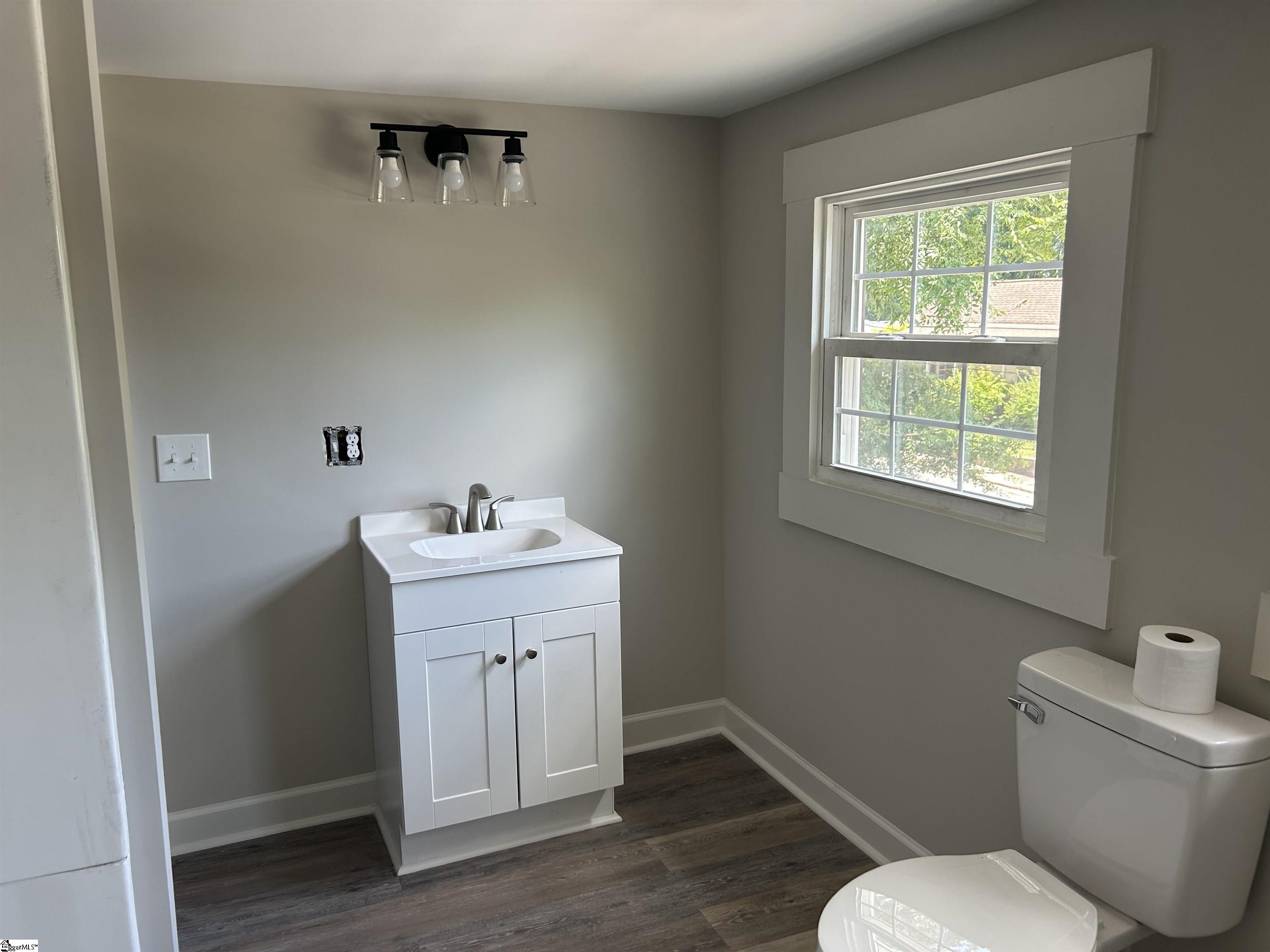 106 Washington Street Clinton, SC 29325 - Photo 25 of 32