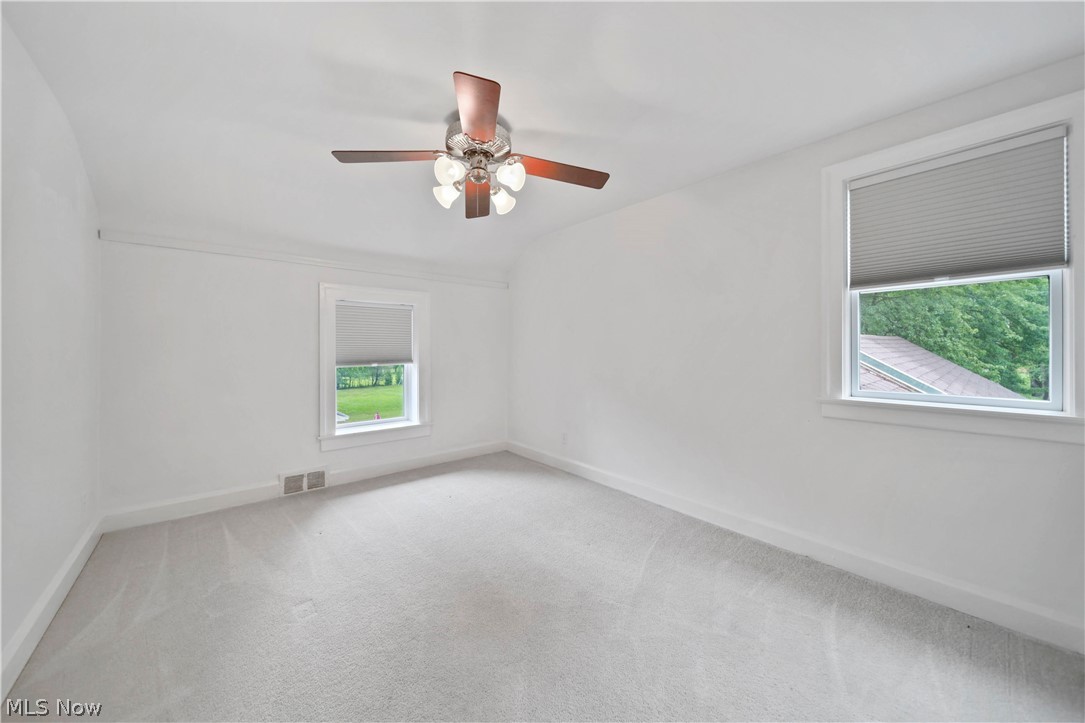 1927 Brainard Road Cleveland, OH 44124 - Photo 17 of 30
