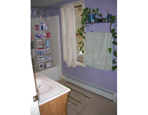 164 Turkey Hill Road Northampton, MA 01062 - Photo 4 of 9 Gallery Image 4