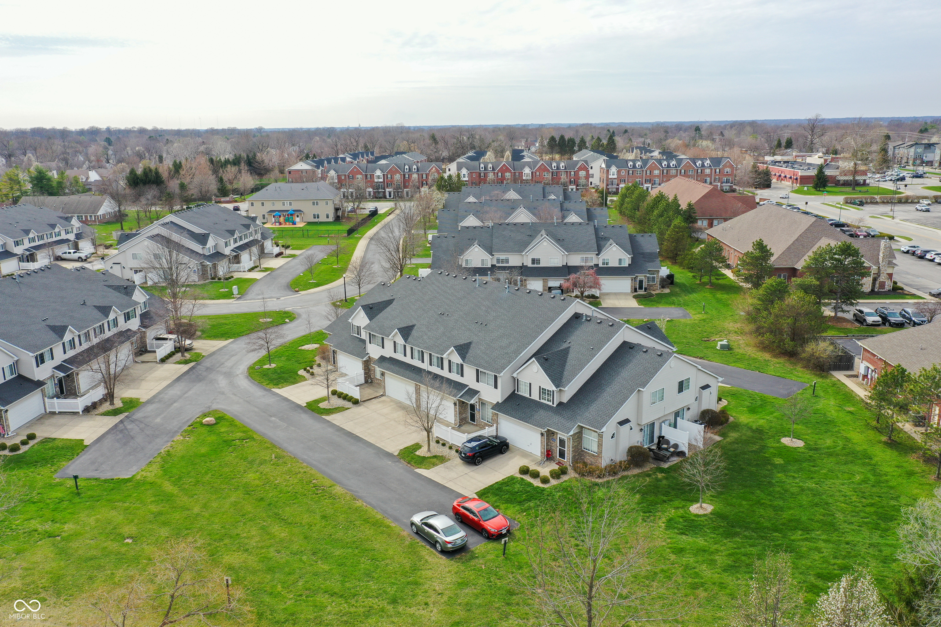 8532 Enclave Boulevard Fishers, IN 46038 - Photo 10 of 33