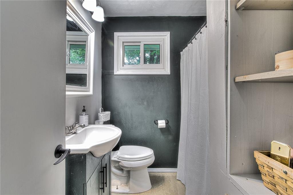 408 Wells Road Hermitage, PA 16148 - Photo 14 of 17 Gallery Image 14