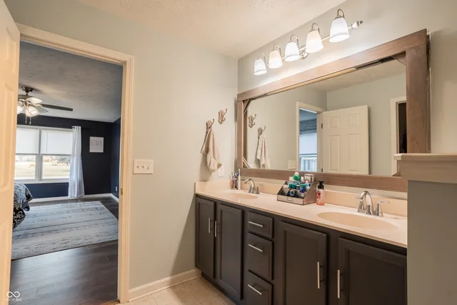 $389,900 | 6933 Knollcrest Way, Pendleton, IN 46064