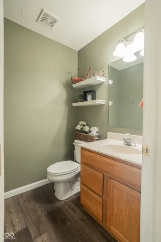 $389,900 | 6933 Knollcrest Way, Pendleton, IN 46064