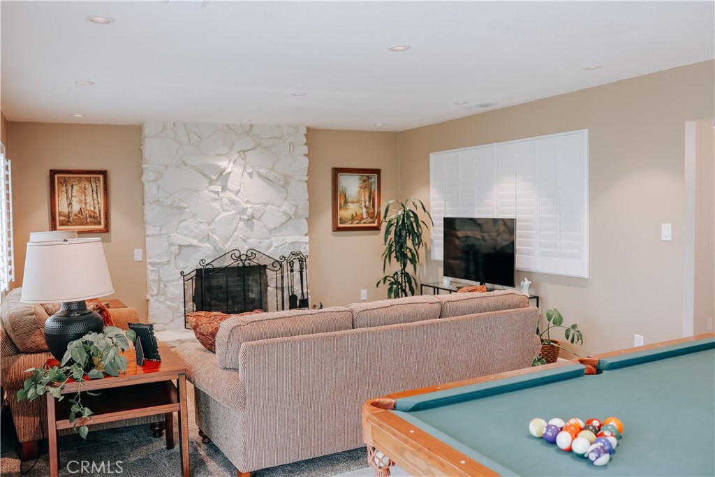 1287 Rodeo Court Upland, CA 91786 - Photo 11 of 47