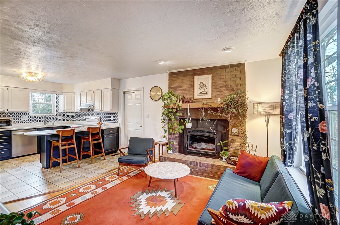 128 A Springfield Pike Cincinnati, OH 45215 - Photo 4 of 40