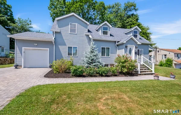 $479,900 | 142 Bamford Avenue, Watertown, CT 06779