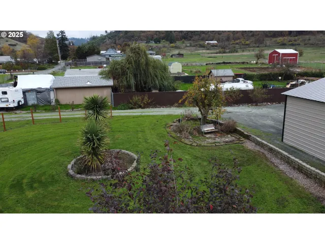 $299,000 | 188 Norton Lane, Myrtle Creek, OR 97457
