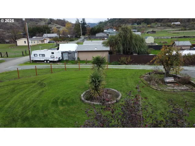 $299,000 | 188 Norton Lane, Myrtle Creek, OR 97457