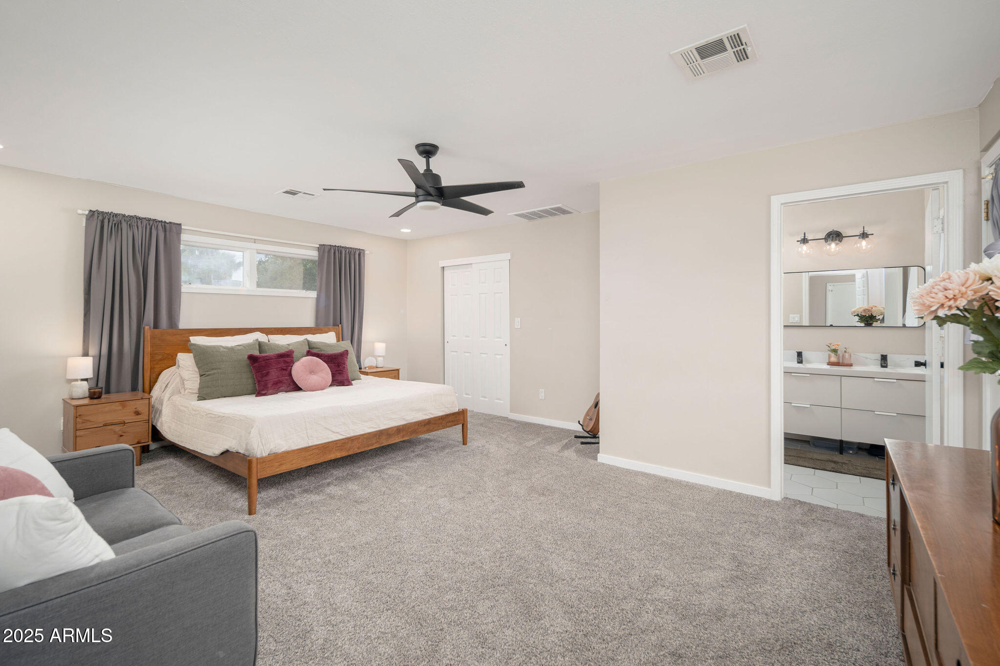 1624 West Lawrence Road Phoenix, AZ 85015 - Photo 13 of 26 GSS13