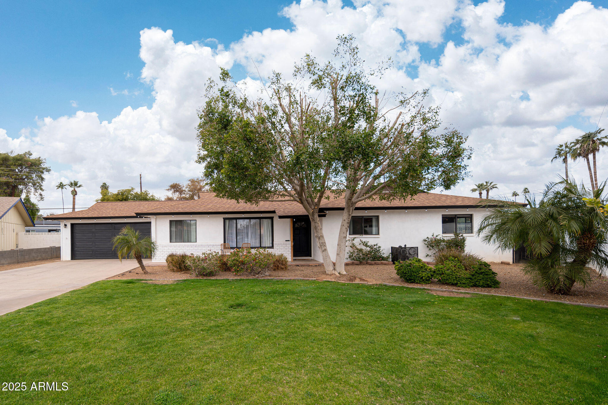 1624 West Lawrence Road Phoenix, AZ 85015 - Photo 2 of 26 GSS02