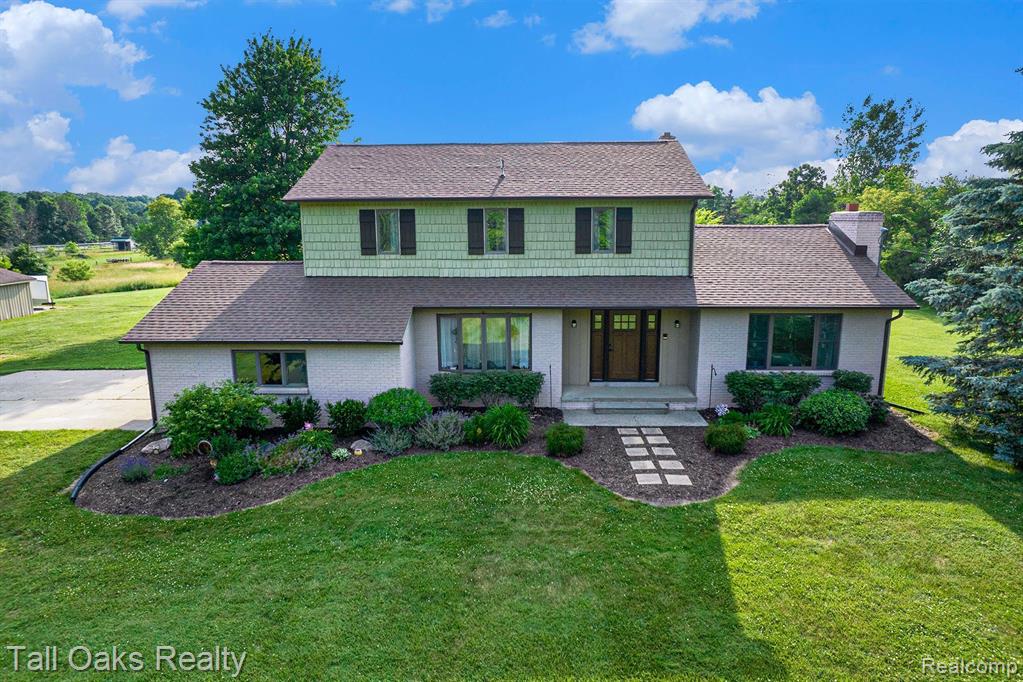 4381 North Henderson Road Davison, MI 48423 - Photo 1 of 33