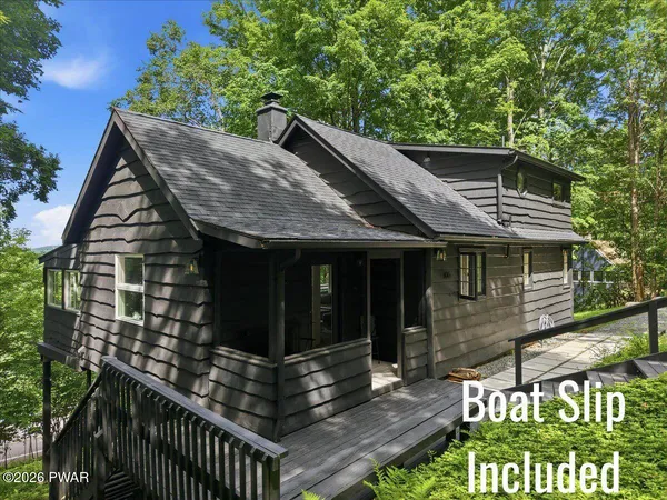 $420,000 | 106 Bartleson Deer Trail, Greentown, PA 18426