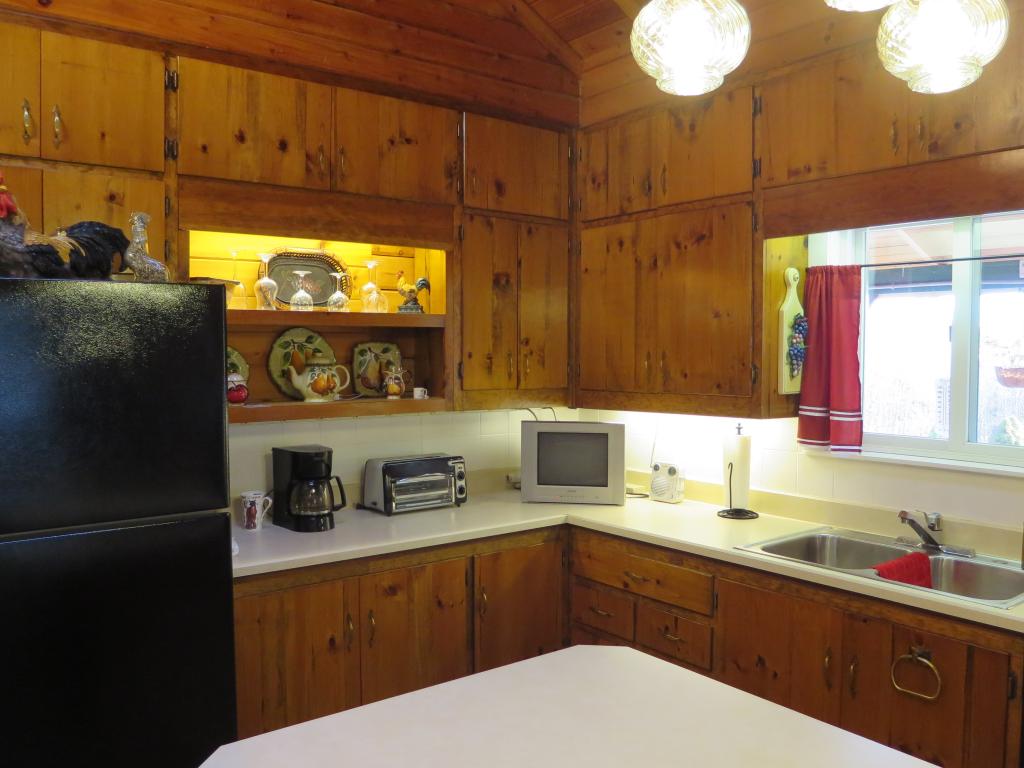 652 W Road Sandgate, VT 05250 - Photo 5 of 35 Gallery Image 5