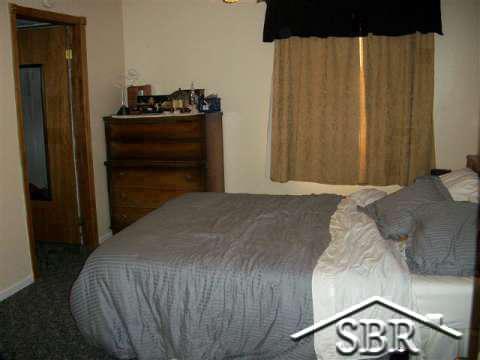 2320 Shattuck Road Saginaw, MI 48603 - Photo 5 of 6 20033062-4.JPG