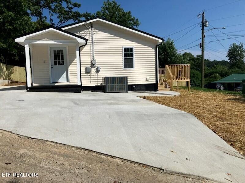 1486 Short Street Morristown, TN 37814 - Photo 1 of 12 short5