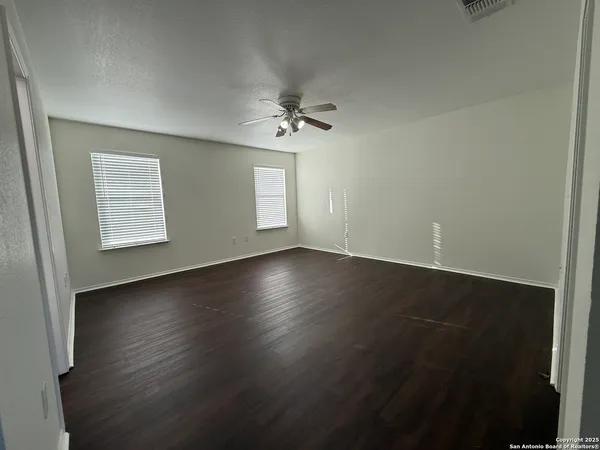 $2,000 | 7712 Copper Hollow, Converse, TX 78109