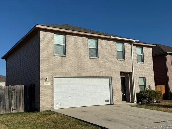 $2,000 | 7712 Copper Hollow, Converse, TX 78109