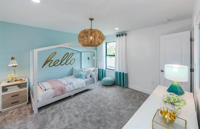 $1,079,300 | 7437 Summer Court, Sarasota, FL 34231