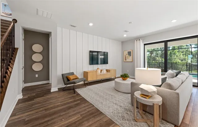 $1,079,300 | 7437 Summer Court, Sarasota, FL 34231