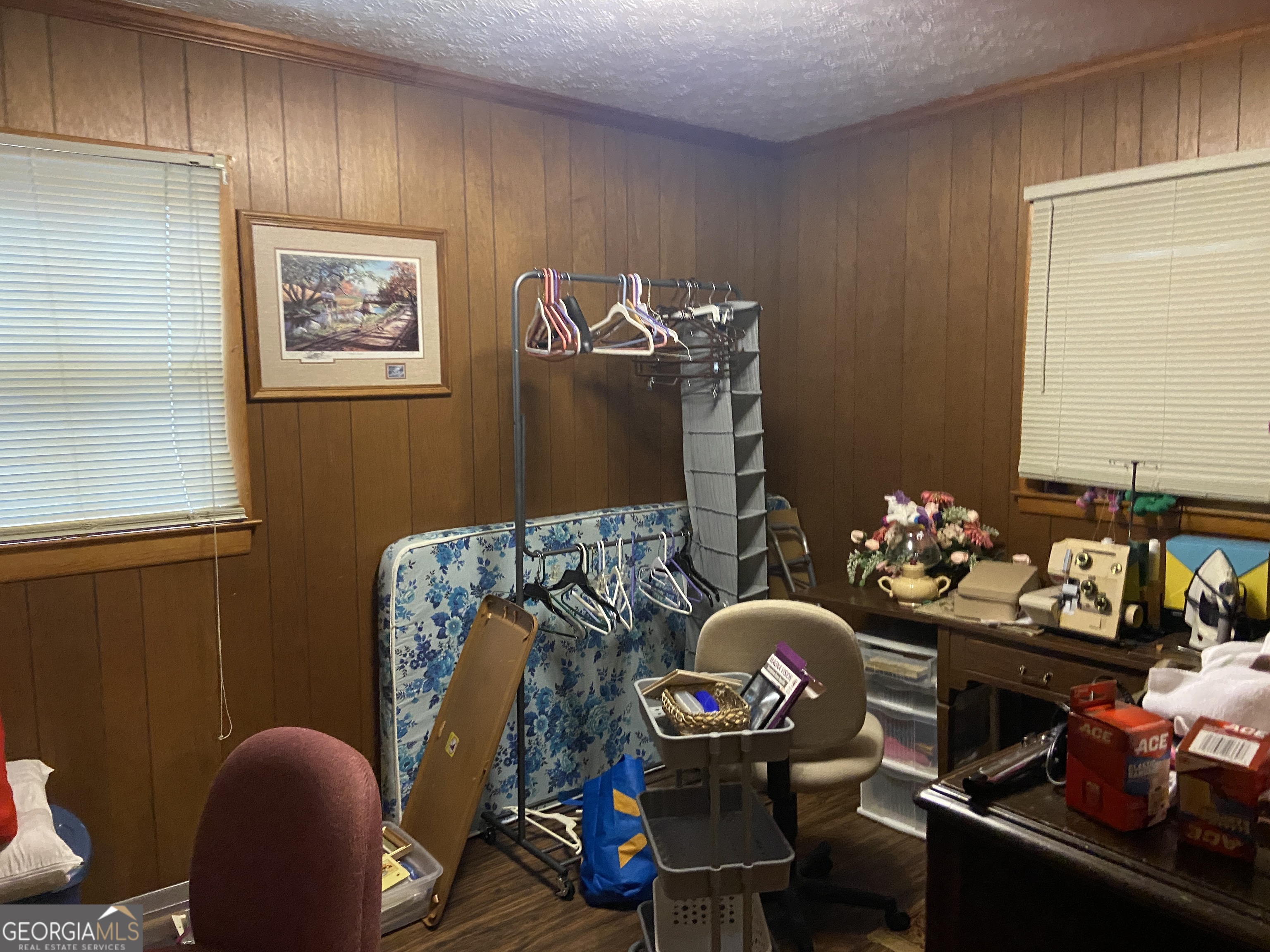 1309 Tom Miller Road Bethlehem, GA 30620 - Photo 24 of 32 a living room with furniture
