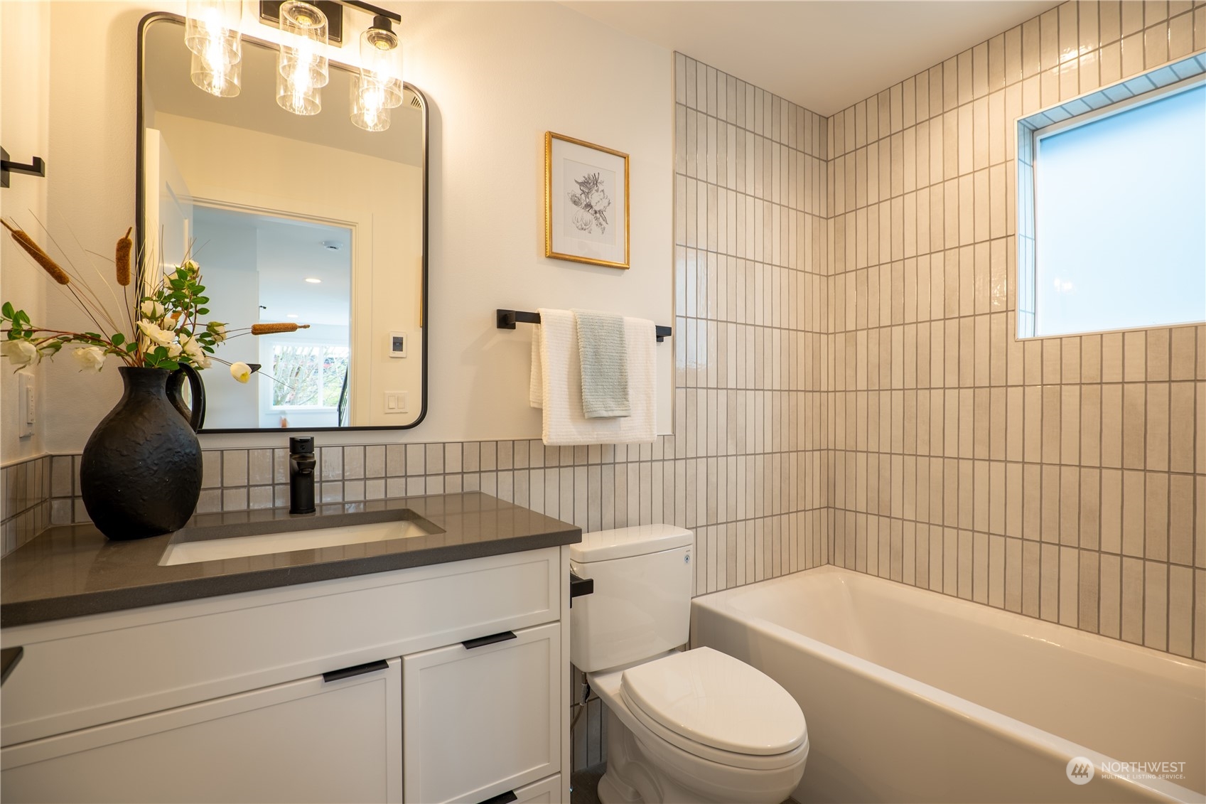5612 Keystone Place North Seattle, WA 98103 - Photo 15 of 28 Gallery Image 15