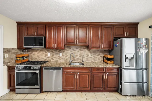$610,000 | 197 Westgate Drive, Edison, NJ 08820