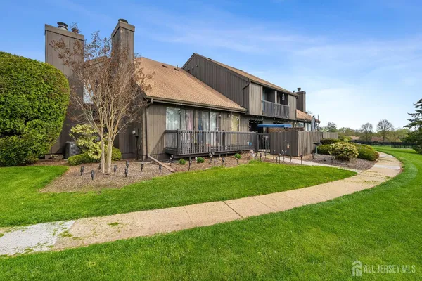 $610,000 | 197 Westgate Drive, Edison, NJ 08820