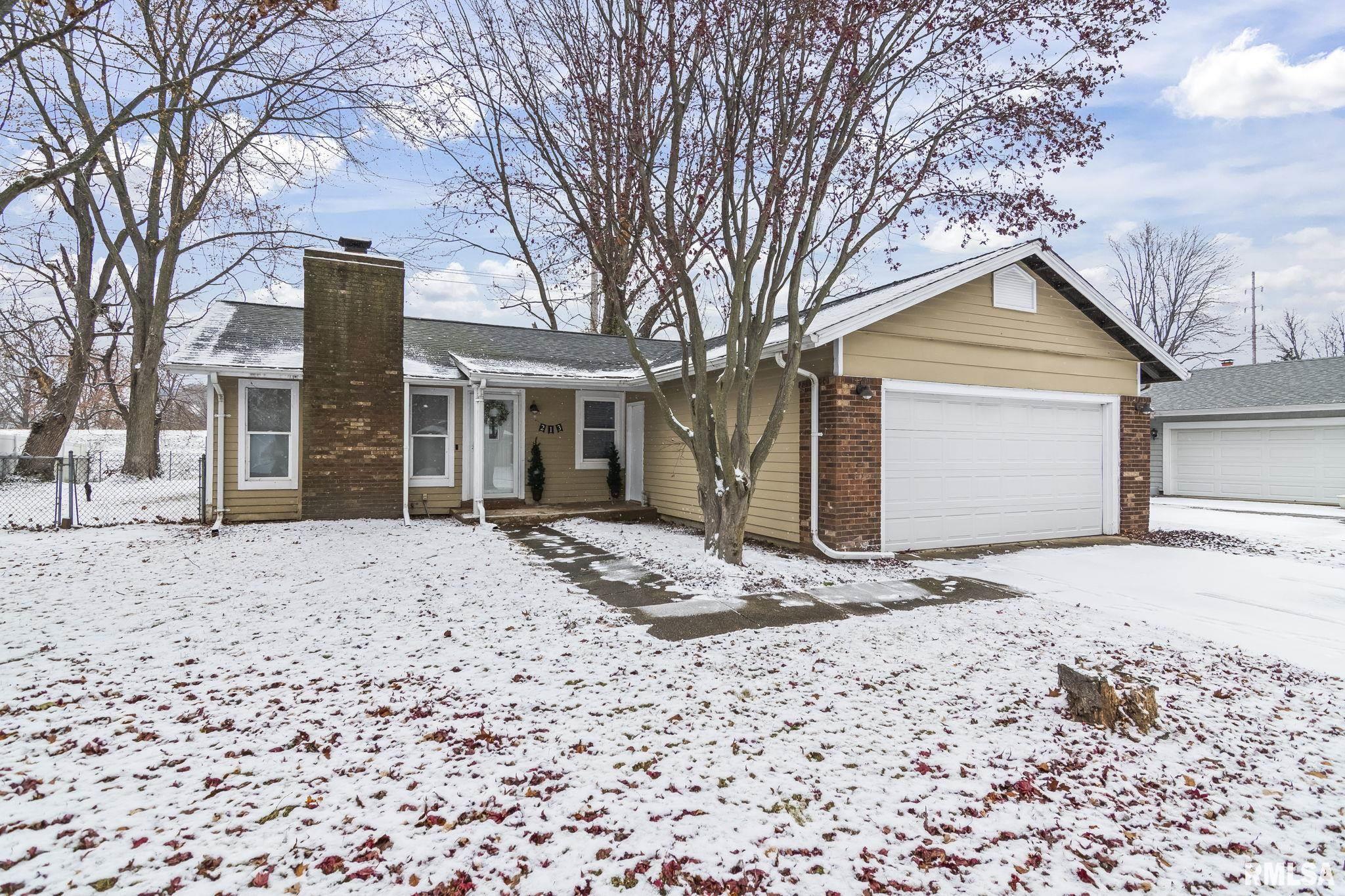 213 Bristol Drive Springfield, IL 62702 - Photo 3 of 30