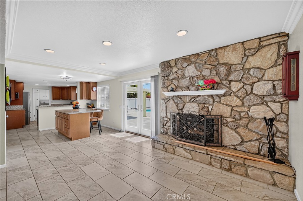 5444 Peacock Lane Riverside, CA 92505 - Photo 9 of 48 Gallery Image 9