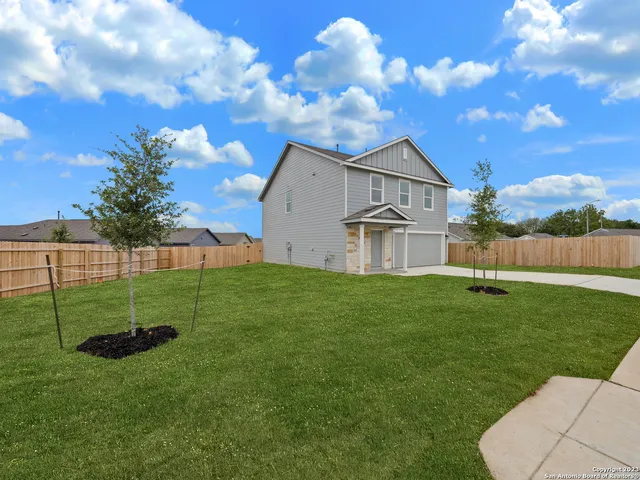 $1,600 | 14722 Brandy Brook, San Antonio, TX 78253