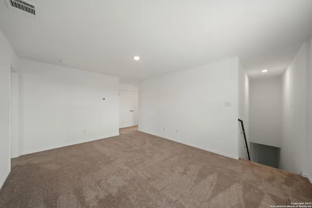 $1,600 | 14722 Brandy Brook, San Antonio, TX 78253