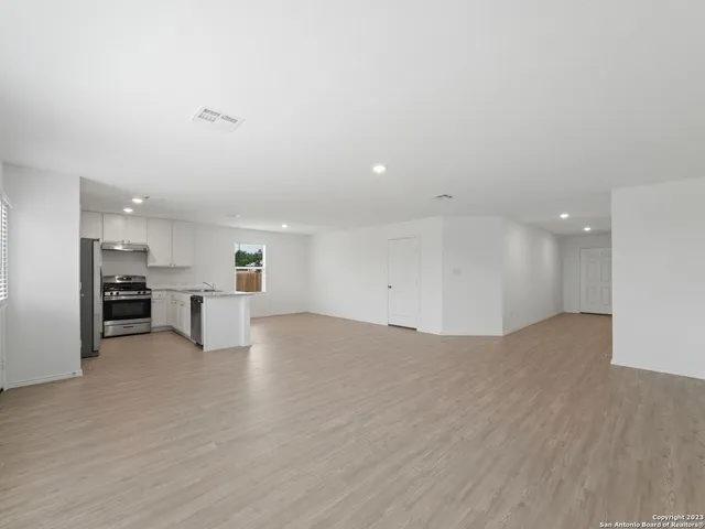 $1,600 | 14722 Brandy Brook, San Antonio, TX 78253