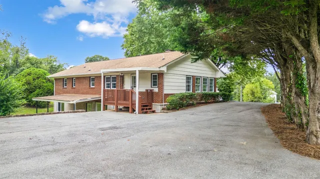 $365,000 | 203 Ned Brown Road, Amherst, VA 24521