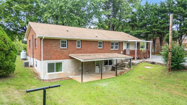 $365,000 | 203 Ned Brown Road, Amherst, VA 24521