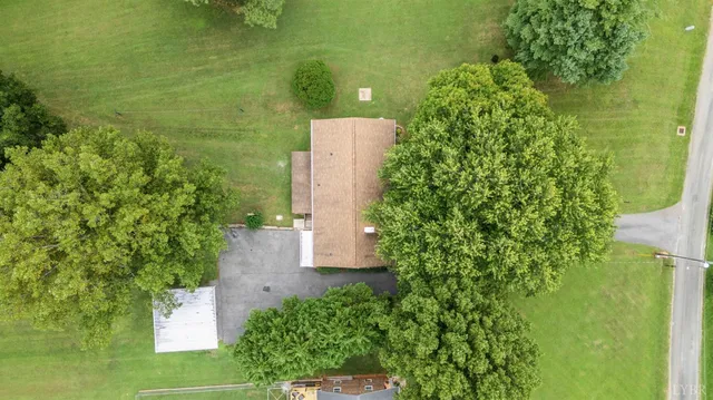 $365,000 | 203 Ned Brown Road, Amherst, VA 24521