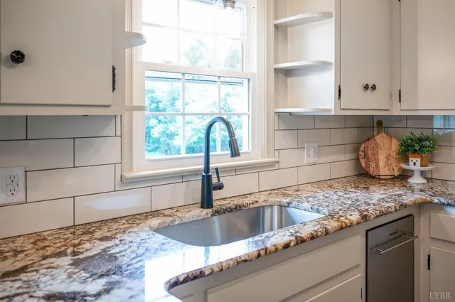 $365,000 | 203 Ned Brown Road, Amherst, VA 24521