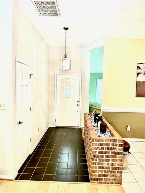 7315 Potter Road Matthews, NC 28104 - Photo 5 of 27 Gallery Image 5