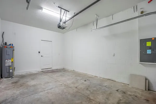 $2,000 | 30766 Veridian Way, Wesley Chapel, FL 33543