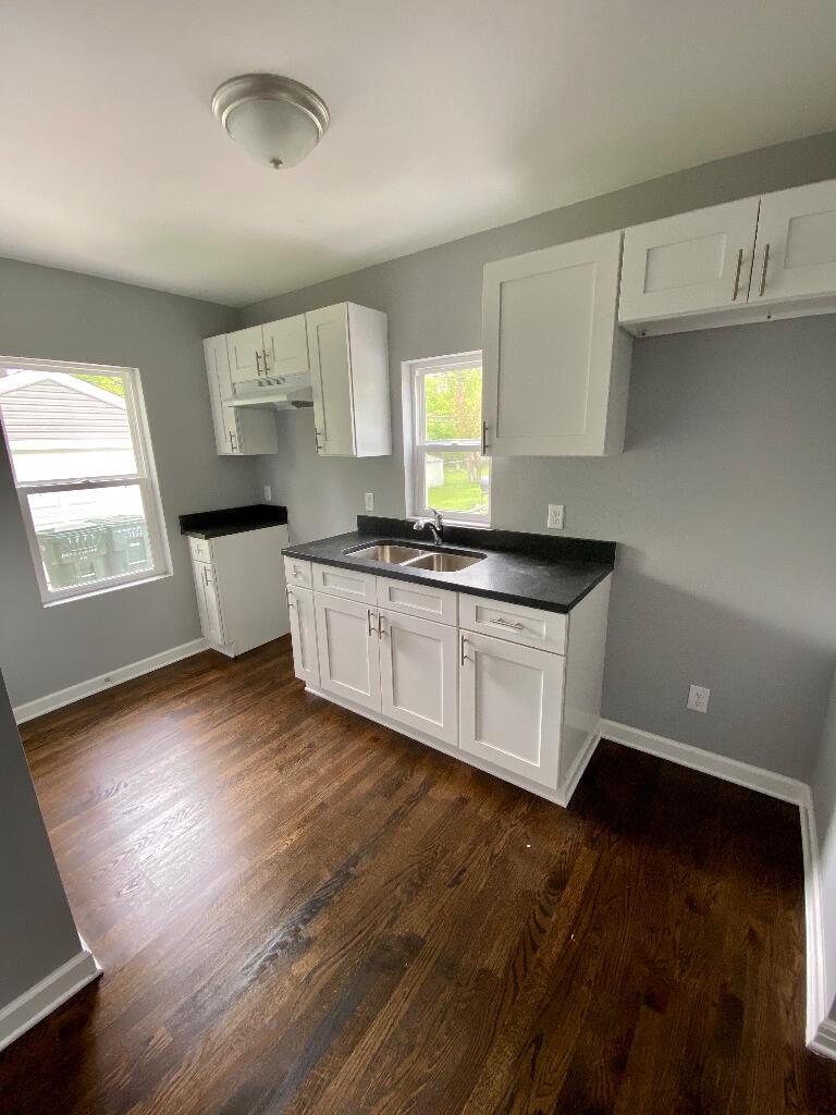 1771 Devonshire Road Columbus, OH 43219 - Photo 2 of 6 01